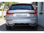 Volvo XC60 T6 AUTOMAAT PLUG-IN HYBRIDE AWD ULTIMATE DARK | Elektrisch bedienbaar schuif/kanteldak | Lederen bekleding | Parkeersensoren voor en achter | Verwarmbaar stuurwiel | Verwarmbare voorstoelen | BLIS | 360 graden camera | Harman Kardon Audio | Elektrisch bedienbare voorstoelen met geheugenfunctie