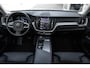 Volvo XC60 T6 Automaat Plug-in Hybride AWD Ultimate Dark Panoramadak met schuif-/kantelfunctie| Verwarmbare voorstoelen, achterbank en stuurwiel | Premium audio by Harman Kardon | Rondom zichtcamera | Elektrisch bedienbare voorstoelen met geheugen | Apple carplay/Android auto | DAB | BLIS | 20 inch lichtmetalen velgen