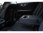 Volvo V60 B3 Automaat Mild Hybrid Essential | Verwarmbare voorstoelen achterbank en stuurwiel | DAB | Apple Carplay/Android auto | Parkeercamera | Navigatiesysteem
