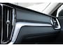 Volvo V60 B3 MILD HYBRID AUT. ESSENTIAL | Google Maps navigatie | Parkeercamera | Apple Carplay | Verwarmbaar stuurwiel | Verwarmbare voorstoelen | Buitenste zitplaatsen achter verwarmbaar |