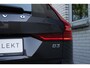 Volvo V60 B3 Automaat Mild Hybrid Essential | Verwarmbare voorstoelen achterbank en stuurwiel | DAB | Apple Carplay/Android auto | Parkeercamera | Navigatiesysteem