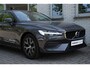 Volvo V60 B3 Automaat Mild Hybrid Essential | Verwarmbare voorstoelen achterbank en stuurwiel | DAB | Apple Carplay/Android auto | Parkeercamera | Navigatiesysteem