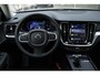Volvo V60 B3 Automaat Mild Hybrid Essential | Verwarmbare voorstoelen achterbank en stuurwiel | DAB | Apple Carplay/Android auto | Parkeercamera | Navigatiesysteem