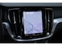 Volvo V60 B3 MILD HYBRID AUT. ESSENTIAL | Google Maps navigatie | Parkeercamera | Apple Carplay | Verwarmbaar stuurwiel | Verwarmbare voorstoelen | Buitenste zitplaatsen achter verwarmbaar |