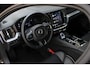 Volvo V60 T6 Plug-In Hybrid Aut. AWD Plus Dark | Onyx Black Metallic | 360° camera | BLIS | Adapt. Cruise Control | Elek. Bed. stoelen met memory | Google-Maps navigatie | Glazen pook | Verwarmbare voor- en achterstoelen | Harman Kardon premium audio | Leder-pakket