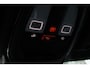 Volvo V60 T6 Plug-In Hybrid Aut. AWD Plus Dark | Onyx Black Metallic | 360° camera | BLIS | Adapt. Cruise Control | Elek. Bed. stoelen met memory | Google-Maps navigatie | Glazen pook | Verwarmbare voor- en achterstoelen | Harman Kardon premium audio | Leder-pakket