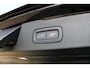 Volvo V60 T6 Plug-In Hybrid Aut. AWD Plus Dark | Onyx Black Metallic | 360° camera | BLIS | Adapt. Cruise Control | Elek. Bed. stoelen met memory | Google-Maps navigatie | Glazen pook | Verwarmbare voor- en achterstoelen | Harman Kardon premium audio | Leder-pakket