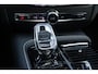 Volvo V60 T8 Automaat Twin Engine AWD Aut Ultimate Dark | Premium Audio by Bowers en Wilkins | Panoramadak | Semi Electrische Trekhaak | Verwarmbare voorstoelen, achterbank en stuurwiel | Adaptieve Cruise control | Head Up display | Rondomzicht Camera | Blind Spot | Alarmklasse 3 | 19 inch Lichtmetalen velgen