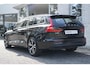 Volvo V60 B3 Mild Hybrid Essential Edition | Trekhaak semi elektrisch inklapbaar | Verwarmbare voorstoelen | Verwarmbaar stuurwiel | Apple carplay/Android auto| DAB | 18 inch lichtmetalen velgen
