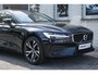 Volvo V60 B3 MILD HYBRID AUT. ESSENTIAL EDITION | Google Maps navigatie | Trekhaak, semi elektrisch inklapbaar | Verwarmbare voorstoelen | Verwarmbaar stuurwiel