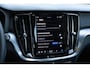 Volvo V60 B3 Mild Hybrid Essential Edition | Trekhaak semi elektrisch inklapbaar | Verwarmbare voorstoelen | Verwarmbaar stuurwiel | Apple carplay/Android auto| DAB | 18 inch lichtmetalen velgen