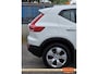 Volvo XC40 1.5 T3 Momentum Pro Aut., ad. cruise, trekh., LED kopl., virtual cockpit