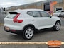 Volvo XC40 1.5 T3 Momentum Pro Aut., ad. cruise, trekh., LED kopl., virtual cockpit
