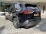 Toyota RAV4 2.5 Hybrid First Edition Navi/Achteruitr. camera*/Clima/Leder bekl./Keyless/Cruise Contr./Led verl./Elektr. achterkl./lDode hoek det./Park.sens. V+A//Multifunct. Stuur