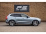 Volvo XC60 2.0 T6 AWD R-Design, Half Leder, Pano, Adaptive