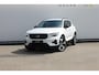 Volvo XC40 B3 177PK Automaat Plus Dark Google infotainment / Draadloos telefoon opladen / Elektrisch bedienbare bestuurdersstoel met geheugen / Adaptieve Cruise Control