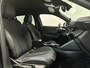 Peugeot e-2008 EV GT 50 kWh | Apple Carplay | Verwarmde voorstoelen | Snellaad functie | Keyless Entry |