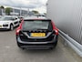 Volvo V60 1.6 T3 Clima, Navi, Cruise, LM, z.g.a.n. APK – Inruil Mogelijk –