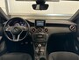 Mercedes-Benz A-klasse 180 AMG, Airco, Parkeersensoren, LED, Climate Control, Navigatie, 18" Lichtmetalen Velgen