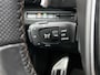 Peugeot 5008 SUV GT 1.6 180pk Automaat | Trekhaak | 7 Zitplaatsen | Navigatie | Achteruitrijcamera | Handsfree achterklep | Stoelverwarming | Climate Control | Adaptieve Cruise Control | Full Led koplampen | Keyless | Parkeersensoren v+a | Dodehoeksensor | Apple Carplay / Android Auto | DAB+ radio | Donker getint glas | 18" lichtmetalen velgen |