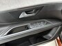 Peugeot 5008 SUV GT 1.6 180pk Automaat | Trekhaak | 7 Zitplaatsen | Navigatie | Achteruitrijcamera | Handsfree achterklep | Stoelverwarming | Climate Control | Adaptieve Cruise Control | Full Led koplampen | Keyless | Parkeersensoren v+a | Dodehoeksensor | Apple Carplay / Android Auto | DAB+ radio | Donker getint glas | 18" lichtmetalen velgen |