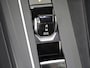 Volkswagen Golf Variant 1.0 eTSI Life Business - Navigatie - Trekhaak - Stoelverwarming - Apple Carplay/Android Auto