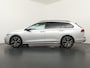 Volkswagen Golf Variant 1.0 eTSI Life Business - Navigatie - Trekhaak - Stoelverwarming - Apple Carplay/Android Auto