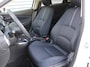 Mazda 2 1.5 Skyactiv-G Luxury | Stuur-/stoelverwarming | Camera | Apple Carplay/Android Auto | Navi | Dodehoek detectie | Clima | 16" LM | Cruise |