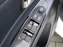 Mazda 2 1.5 Skyactiv-G Luxury | Stuur-/stoelverwarming | Camera | Apple Carplay/Android Auto | Navi | Dodehoek detectie | Clima | 16" LM | Cruise |