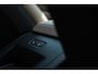 Volvo XC60 T6 AWD 350 pk Plug-in hybrid Plus Dark | Long Range | Google | Luchtvering | Head-Up Display | Schuif-/Kanteldak | 360 Camera | Getint Glas | Keyless | Zitverlenging | Stoelverwarming Voor + Achter | Memory | Elek. Stoelen | Adaptieve Cruise | Elek. Stoelen | Stuurverwarming | 22" LM
