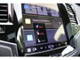 Volvo XC90 T8 Plug-in hybrid AWD Ultra Dark Verwarmbare voorstoelen | Massagefunctie voorstoelen | Verwarmbaar stuurwiel | Ventileerbare voorstoelen | Verwarmbare achterbank | Premium Audio by Bowers & Wilkins | Panoramadak | Luchtvering | Rondom zichtcamera | 22 inch Lichtmetalen velgen | Semi elektrische trekhaak