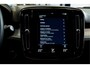 Volvo XC40 1.5 T4 Plug-in Hybrid 155kW/211pk DCT7 Inscription Exp. FACELIFT! CLIMA + ADAPT.CRUISE + BLIS + NAVI SENSUS + LANE ASSIST + SPORTSTOELEN + KEYLESS ENTRY&GO + EL.ACHTERKLEP + CAMERA + PD-GLASS + PARKSENSOREN V&A + 18" LM-VELGEN!!