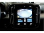 Volvo XC40 1.5 T4 Plug-in Hybrid 155kW/211pk DCT7 Inscription Exp. FACELIFT! CLIMA + ADAPT.CRUISE + BLIS + NAVI SENSUS + LANE ASSIST + SPORTSTOELEN + KEYLESS ENTRY&GO + EL.ACHTERKLEP + CAMERA + PD-GLASS + PARKSENSOREN V&A + 18" LM-VELGEN!!
