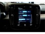 Volvo XC40 1.5 T4 Plug-in Hybrid 155kW/211pk DCT7 Inscription Exp. FACELIFT! CLIMA + ADAPT.CRUISE + BLIS + NAVI SENSUS + LANE ASSIST + SPORTSTOELEN + KEYLESS ENTRY&GO + EL.ACHTERKLEP + CAMERA + PD-GLASS + PARKSENSOREN V&A + 18" LM-VELGEN!!