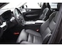 Volvo XC60 T6 350PK Automaat Plug-in Hybrid AWD Ultimate Dark / Navigatie / Luchtvering / 360 Camera / Adaptieve Cruise Control / Bowers&Wilkins / Stuur & Stoelverwarming / Elektr. Achterklep / Schuifdak / Trekhaak