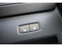Volvo XC60 T6 350PK Automaat Plug-in Hybrid AWD Ultimate Dark / Navigatie / Luchtvering / 360 Camera / Adaptieve Cruise Control / Bowers&Wilkins / Stuur & Stoelverwarming / Elektr. Achterklep / Schuifdak / Trekhaak