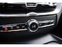Volvo XC60 T6 350PK Automaat Plug-in Hybrid AWD Ultimate Dark / Navigatie / Luchtvering / 360 Camera / Adaptieve Cruise Control / Bowers&Wilkins / Stuur & Stoelverwarming / Elektr. Achterklep / Schuifdak / Trekhaak