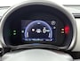 Fiat 600 600e EV La Prima 54 kWh 156 pk | Navigatie | Achteruitrijcamera | Kunstlederen Bekleding | Verwarmde Voorstoelen | Elektrische Achterklep met Sensor | LED Koplampen | Dodehoek Detectie | Adaptieve Cruise Control | 18" Lichtmetalen Velgen | Apple Carplay/Android Auto |