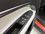 Fiat 600 600e EV La Prima 54 kWh 156 pk | Navigatie | Achteruitrijcamera | Kunstlederen Bekleding | Verwarmde Voorstoelen | Elektrische Achterklep met Sensor | LED Koplampen | Dodehoek Detectie | Adaptieve Cruise Control | 18" Lichtmetalen Velgen | Apple Carplay/Android Auto |