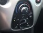 Toyota Aygo X x-nav 1.0 VVT-i 72pk | LAGE KM-STAND! | NAVI | CAMERA | AIRCO |