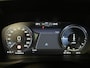 Volvo XC40 T4 Recharge R-Design | Schuifdak | Stoel en Stuurwielverwarming | Parkeercamera | Standkachel met Volvo On Call App | Leder alcantara bekleding met wit stiksel | Zitting verlenging voorstoelen | Cruise Control | 19 Inch | Keyless Drive | Parkeersensoren v .