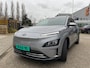 Hyundai Kona Electric 204 pk EV Premium Sky 64 kWh Auto is zo goed als nieuw