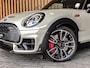 MINI Clubman 2.0 JCW ALL4 306PK Automaat | PANO | HARMAN/KARDON | LEDER | CAMERA | STOELVERWARMING | HEAD-UP |