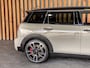 MINI Clubman 2.0 JCW ALL4 306PK Automaat | PANO | HARMAN/KARDON | LEDER | CAMERA | STOELVERWARMING | HEAD-UP |