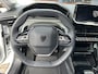 Peugeot 208 1.2 Hybrid 110 PK Allure | Hybride Elektrisch rijden met Automaat | 360 Graden Camera + Dodehoek detectie | Stoelverwarming |  LED Verlichting | Navigatie | Lichtmetalen Velgen | Cruise & Climate Control.