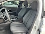Peugeot 208 1.2 Hybrid 110 PK Allure | Hybride Elektrisch rijden met Automaat | 360 Graden Camera + Dodehoek detectie | Stoelverwarming |  LED Verlichting | Navigatie | Lichtmetalen Velgen | Cruise & Climate Control.