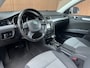 Skoda Superb Combi 1.8 TSI Navi PDC Climate BiXenon Keyless LM velgen Trekhaak 1e Eigenaar NL auto