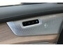 Volvo XC90 T8 Plug-in hybrid AWD Ultra Bright | Luchtvering | Geventileerd leer met stoelkoeling | voorstoel(en) met massagefunctie | Google Navigatie | Head Up Display | Bowers & Wilkins audiosysteem | Standkachel | Stoelverwarming | 360° Parkeercamera | Extra getint glas