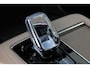 Volvo XC90 2.0 T8 Plug-in hybrid AWD Ultra Bright | Luchtvering | Geventileerd leer met stoelkoeling | voorstoel(en) met massagefunctie | Google Navigatie | Head Up Display | Bowers & Wilkins audiosysteem | Standkachel | Stoelverwarming | 360° Parkeercamera | Extra getint glas