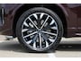 Volvo XC90 2.0 T8 Plug-in hybrid AWD Ultra Bright | Luchtvering | Geventileerd leer met stoelkoeling | voorstoel(en) met massagefunctie | Google Navigatie | Head Up Display | Bowers & Wilkins audiosysteem | Standkachel | Stoelverwarming | 360° Parkeercamera | Extra getint glas